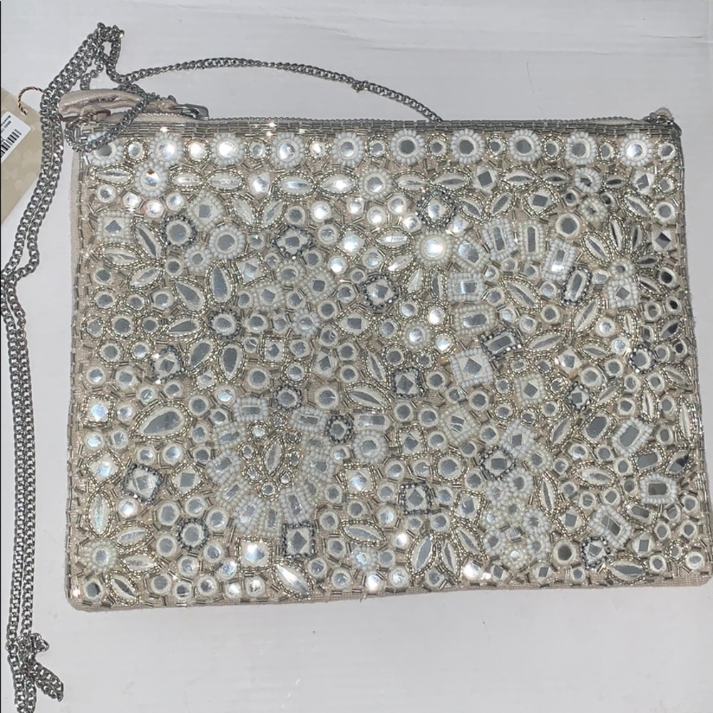 Accessorize shoulder purse
